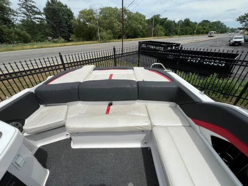 Slide: The Image of Four Winns 265SS 2014 - 5