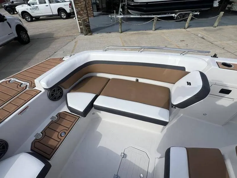 Slide: The Image of Starcraft SVX OB 191 CC 2024 - 7