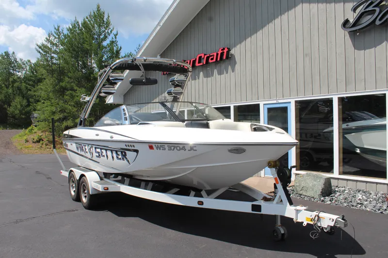 Slide: The Image of Malibu Wakesetter VLX 2011 - 5