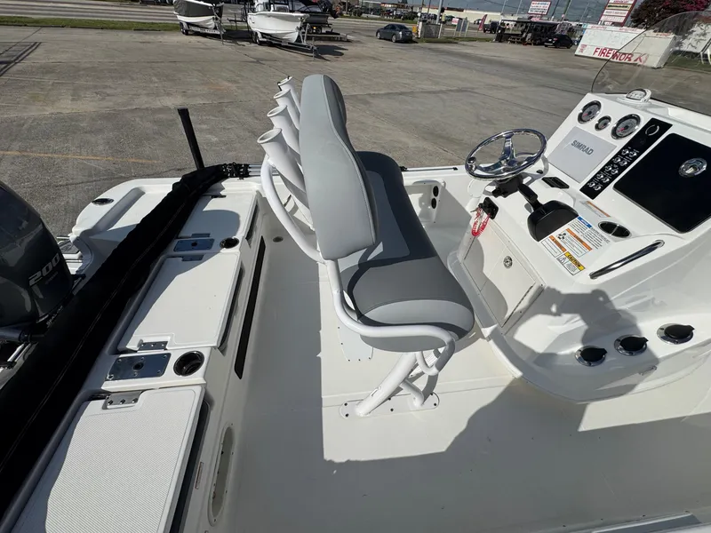 Slide: The Image of NauticStar 215XTS 2023 - 17