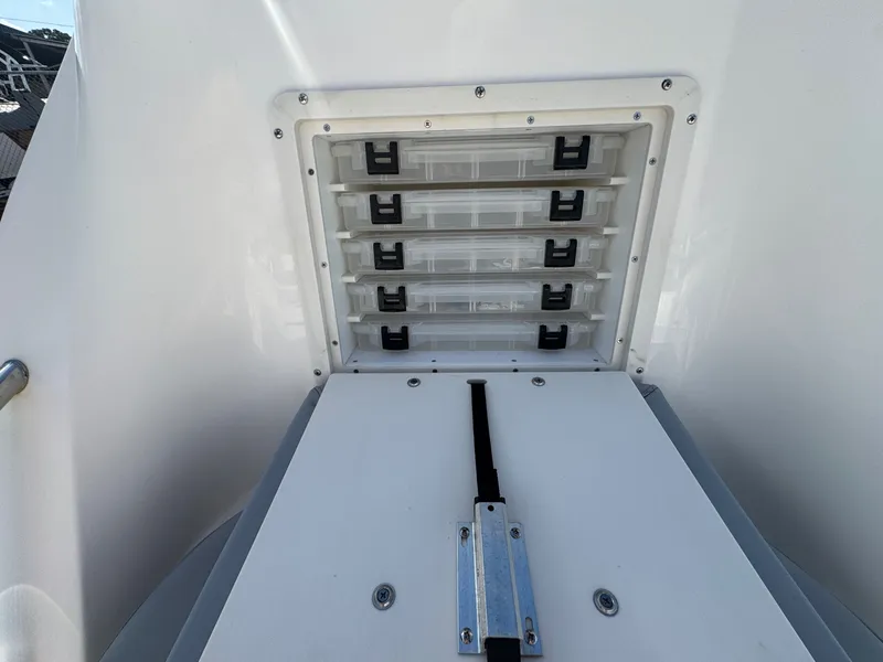 Slide: The Image of NauticStar 215XTS 2023 - 20