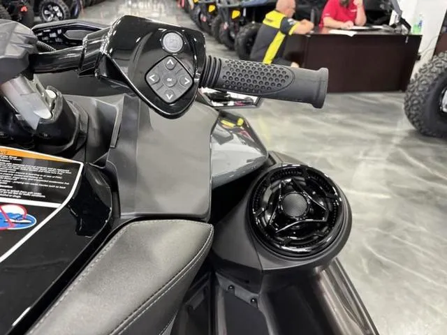 Slide: The Image of Sea-Doo GTR 2025 - 8