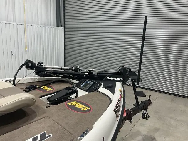 Slide: The Image of Triton TR176 2007 - 3