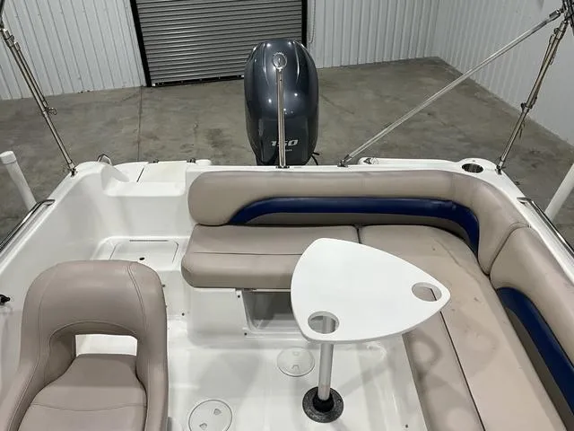 Slide: The Image of Hurricane SUNDECK SPORT 201 2013 - 14