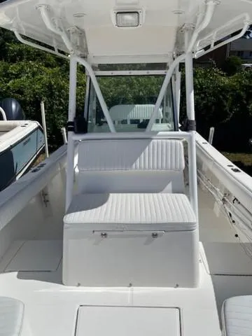 Slide: The Image of Regulator Marine 26 Forward Seating 2002 - 10