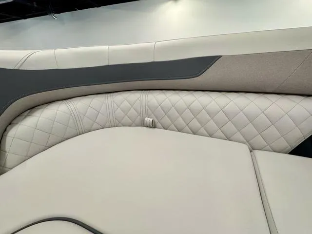 Slide: The Image of Godfrey SW 2286 SFL 2025 - 12