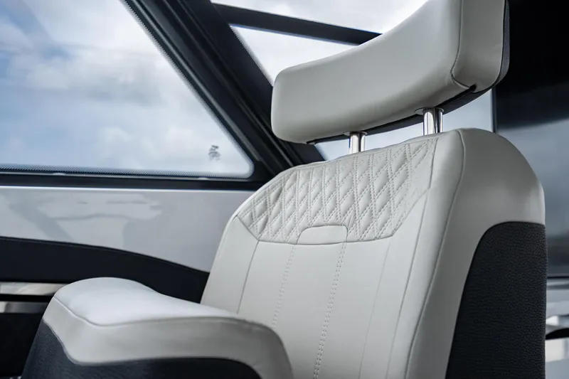 Slide: The Image of Cruisers Yachts 50 GLS 2024 - 101