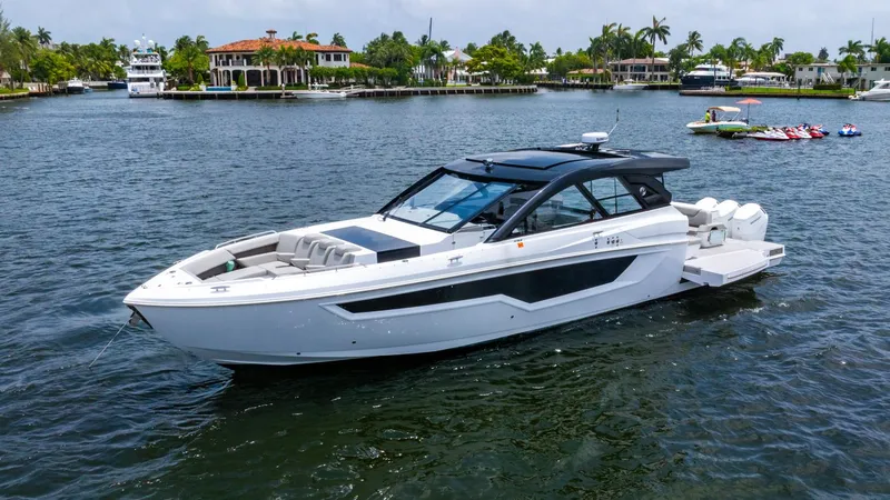 Slide: The Image of Cruisers Yachts 50 GLS 2024 - 13