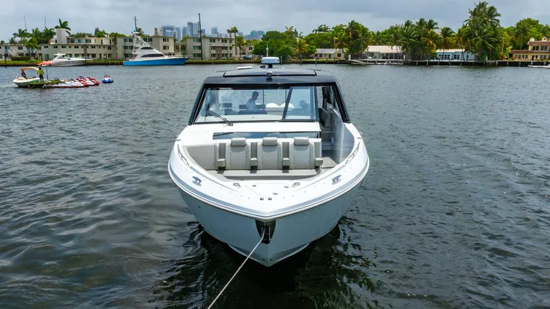 Slide: The Image of Cruisers Yachts 50 GLS 2024 - 14