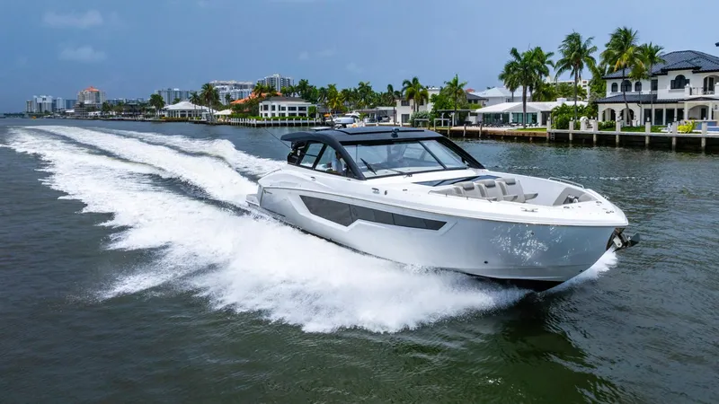 Slide: The Image of Cruisers Yachts 50 GLS 2024 - 28