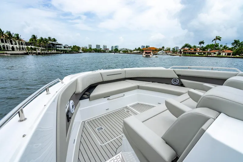 Slide: The Image of Cruisers Yachts 50 GLS 2024 - 48