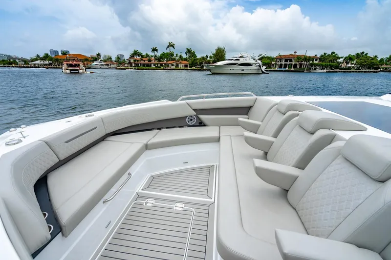 Slide: The Image of Cruisers Yachts 50 GLS 2024 - 49