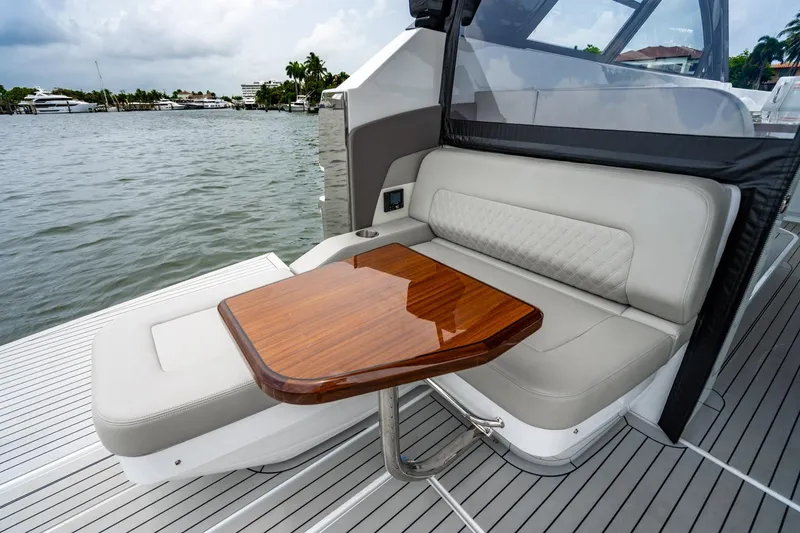 Slide: The Image of Cruisers Yachts 50 GLS 2024 - 71