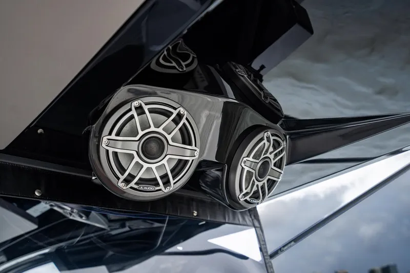 Slide: The Image of Cruisers Yachts 50 GLS 2024 - 77