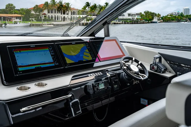 Slide: The Image of Cruisers Yachts 50 GLS 2024 - 88