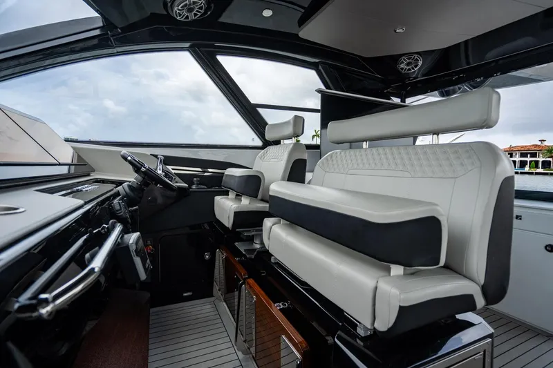 Slide: The Image of Cruisers Yachts 50 GLS 2024 - 99