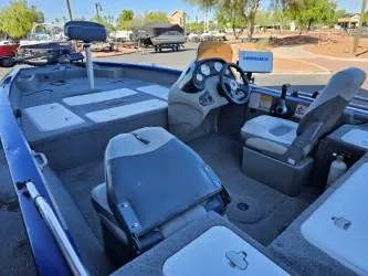 Slide: The Image of Tracker Pro Team 175 TF 2012 - 2