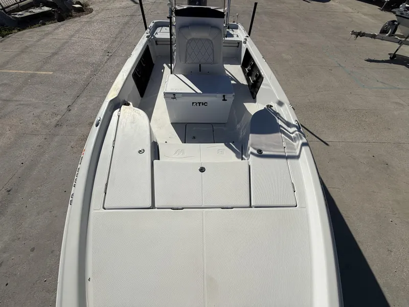 Slide: The Image of Blue Wave 2300 Pure Bay Boat 2022 - 11