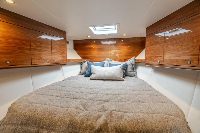 Slide: The Image of Viking 46 Billfish Forward Stateroom - 17