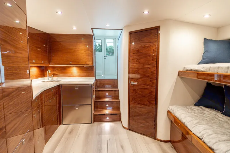 Slide: The Image of Viking 46 Billfish Companionway - 19