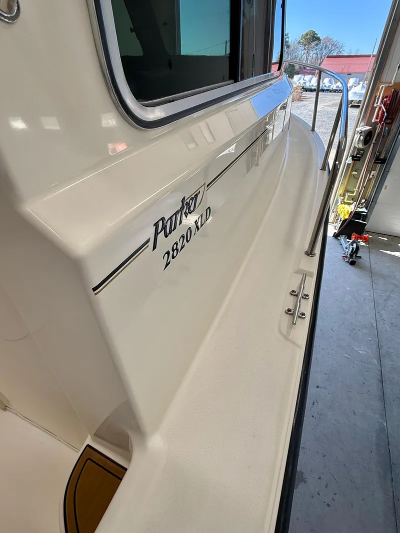 Slide: The Image of Parker 2820 XLD Sport Cabin 2008 - 14