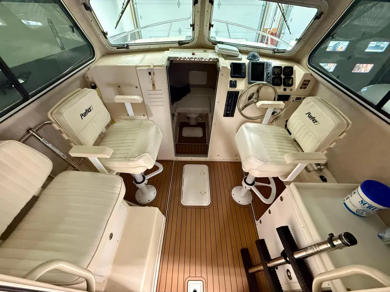 Slide: The Image of Parker 2820 XLD Sport Cabin 2008 - 28