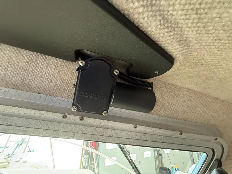 Slide: The Image of Parker 2820 XLD Sport Cabin 2008 - 32