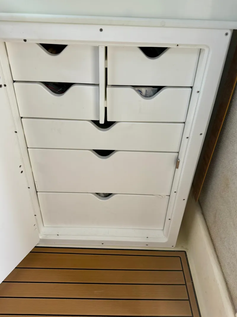 Slide: The Image of Parker 2820 XLD Sport Cabin 2008 - 36