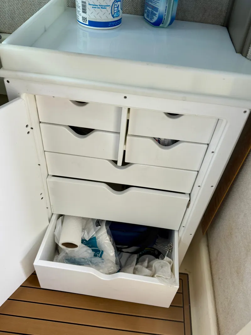 Slide: The Image of Parker 2820 XLD Sport Cabin 2008 - 37