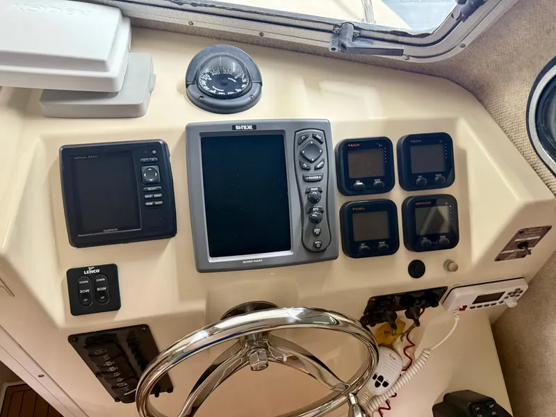 Slide: The Image of Parker 2820 XLD Sport Cabin 2008 - 38