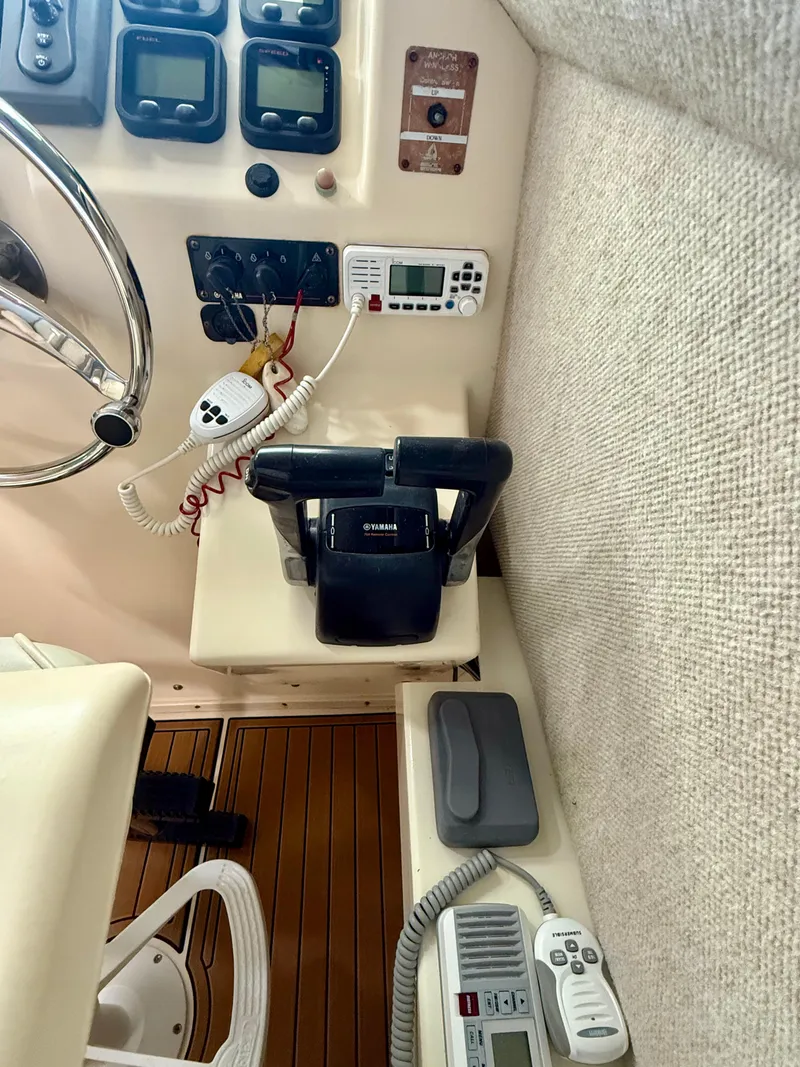 Slide: The Image of Parker 2820 XLD Sport Cabin 2008 - 40