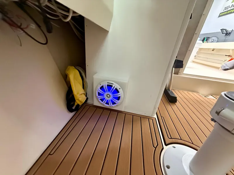 Slide: The Image of Parker 2820 XLD Sport Cabin 2008 - 55