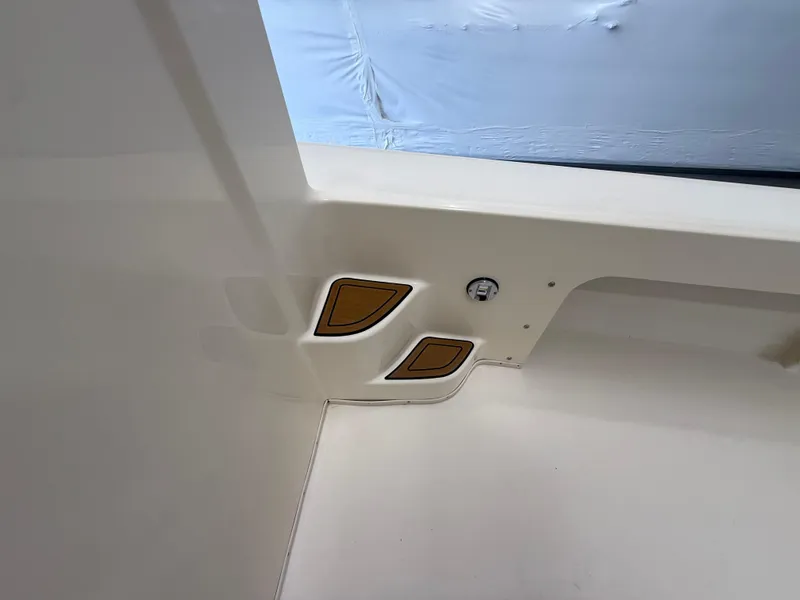 Slide: The Image of Parker 2820 XLD Sport Cabin 2008 - 9