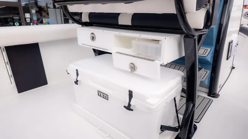 Slide: The Image of Tidewater 232 CC Adventure 2026 - 12