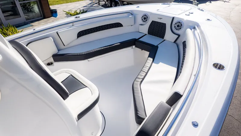 Slide: The Image of Tidewater 232 CC Adventure 2026 - 18