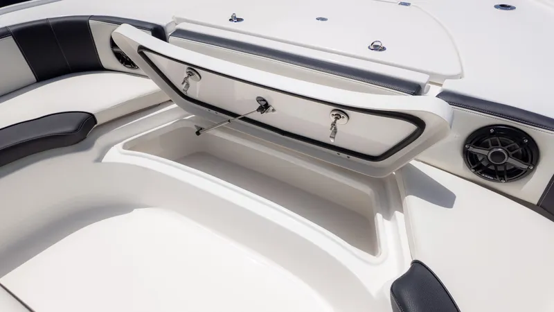 Slide: The Image of Tidewater 2700 Carolina Bay 2026 - 17