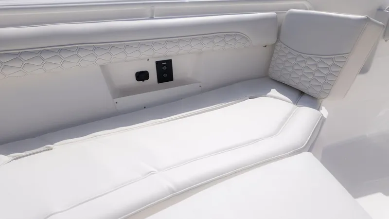 Slide: The Image of Tidewater 272 CC Adventure 2026 - 19