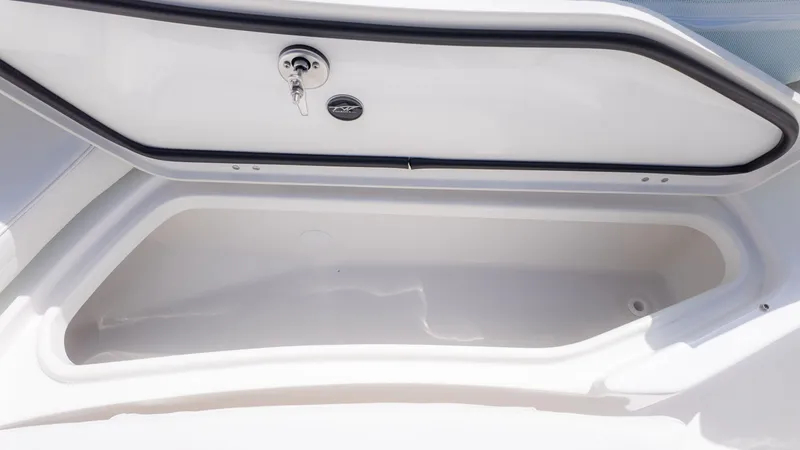 Slide: The Image of Tidewater 272 CC Adventure 2026 - 20