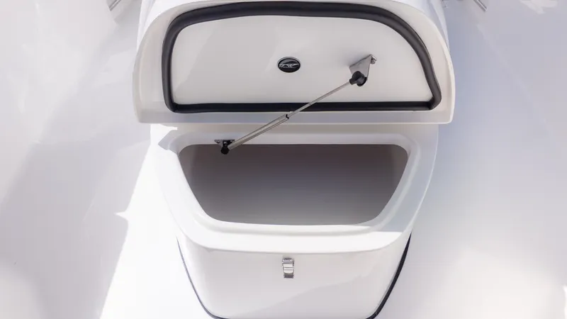 Slide: The Image of Tidewater 272 CC Adventure 2026 - 23