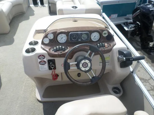 Slide: The Image of Harris Super Sunliner 200 2008 - 4