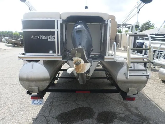 Slide: The Image of Harris Super Sunliner 200 2008 - 9