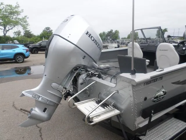 Slide: The Image of Polar Kraft Frontier 179 WT 2022 - 7