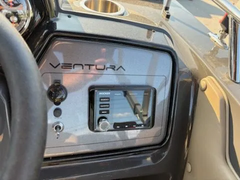 Slide: The Image of Princecraft Ventura 192 2025 - 6