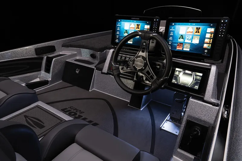 Slide: The Image of Triton 21XP Patriot 2025 - 92