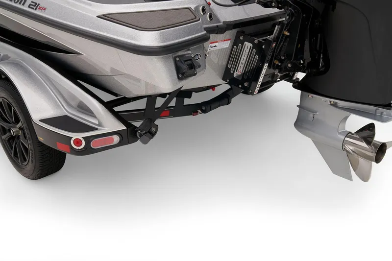 Slide: The Image of Triton 21XP Patriot 2025 - 80