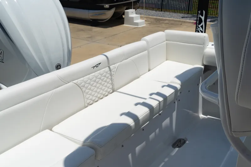 Slide: The Image of Tidewater 232 LXF 2026 - 12