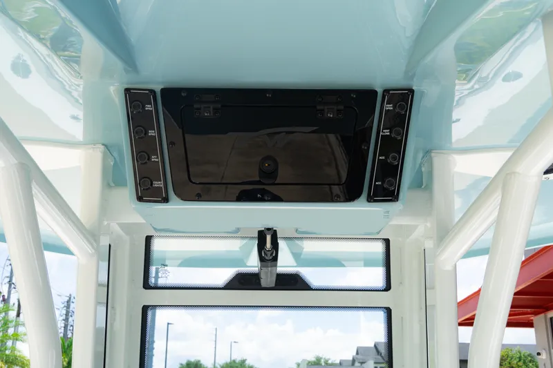 Slide: The Image of Tidewater 232 LXF 2026 - 21