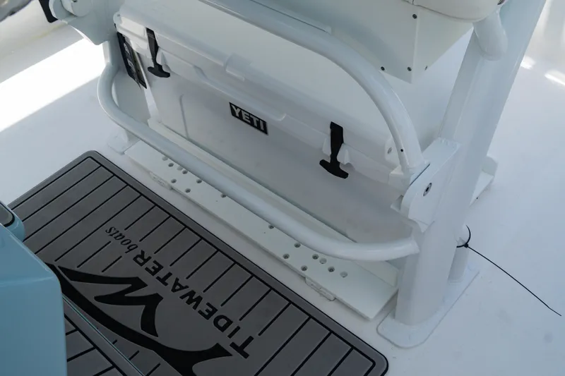 Slide: The Image of Tidewater 232 LXF 2026 - 28