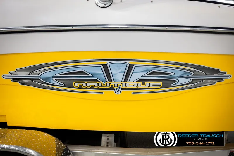 Slide: The Image of Correct Craft 226 Natique 2005 - 55