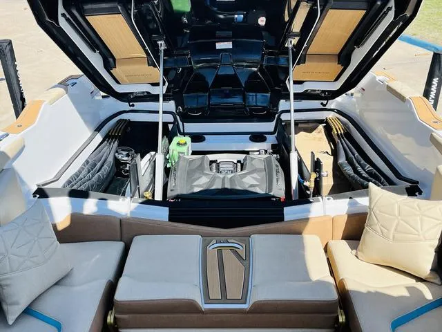 Slide: The Image of Nautique Super Air Nautique G25 Paragon 2024 - 53